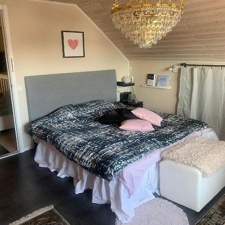 Charming Room With Big Bed لوليا المظهر الخارجي الصورة