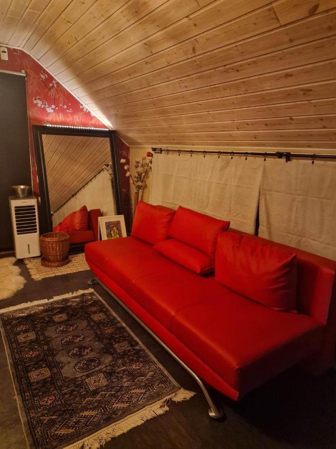 Charming Room With Big Bed لوليا المظهر الخارجي الصورة