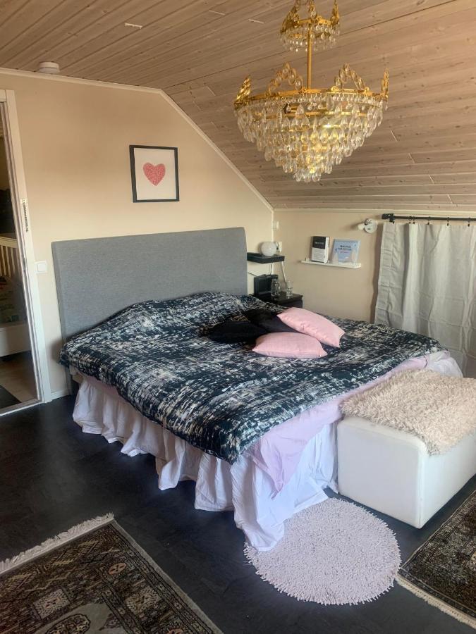 Charming Room With Big Bed لوليا المظهر الخارجي الصورة